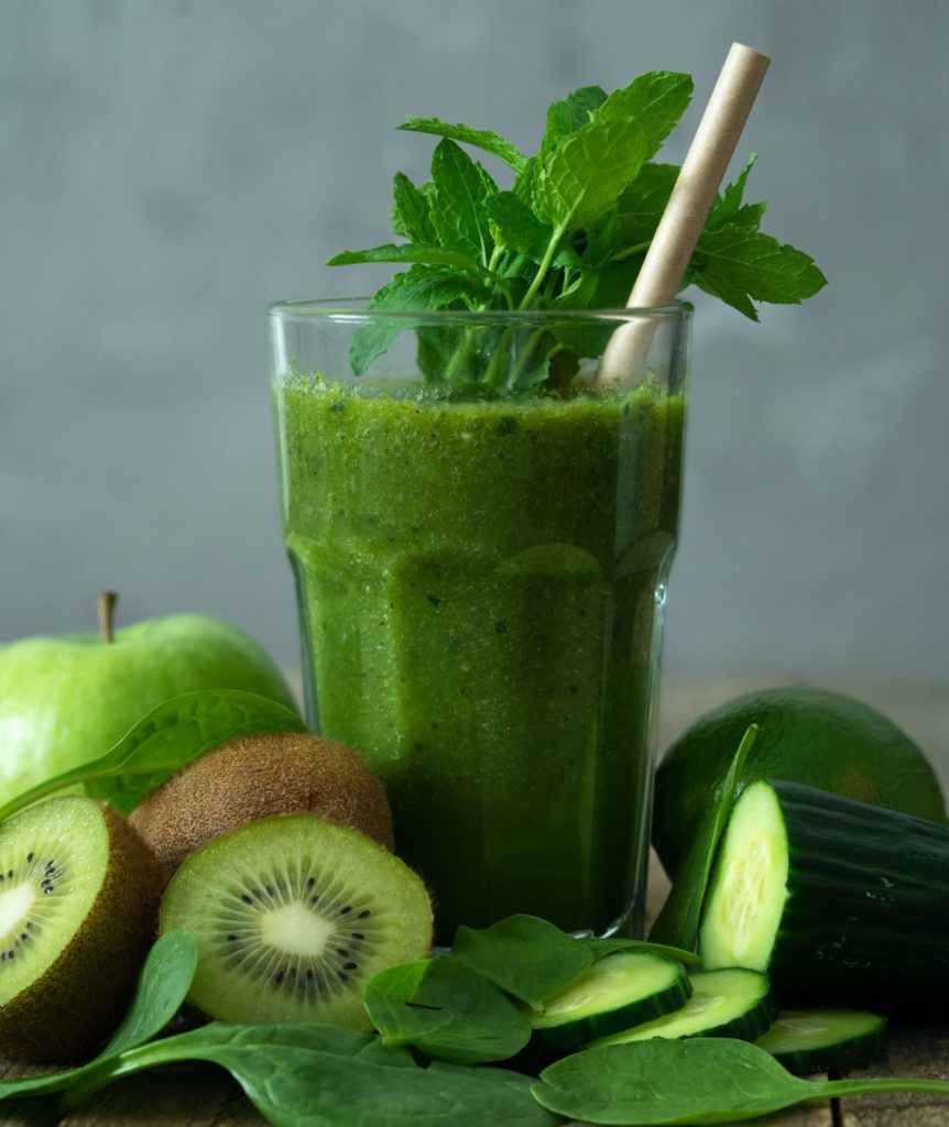 kale-smoothie-scaled-e1611579548619-862x1024