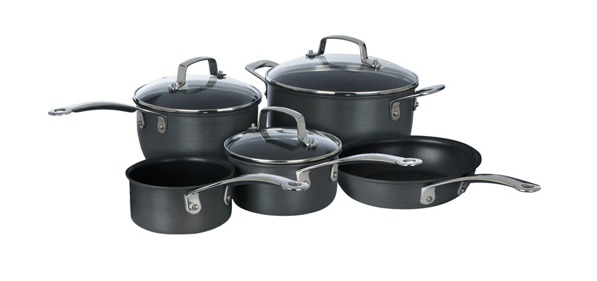 set-of-stainless-steel-pots-and-pans-min